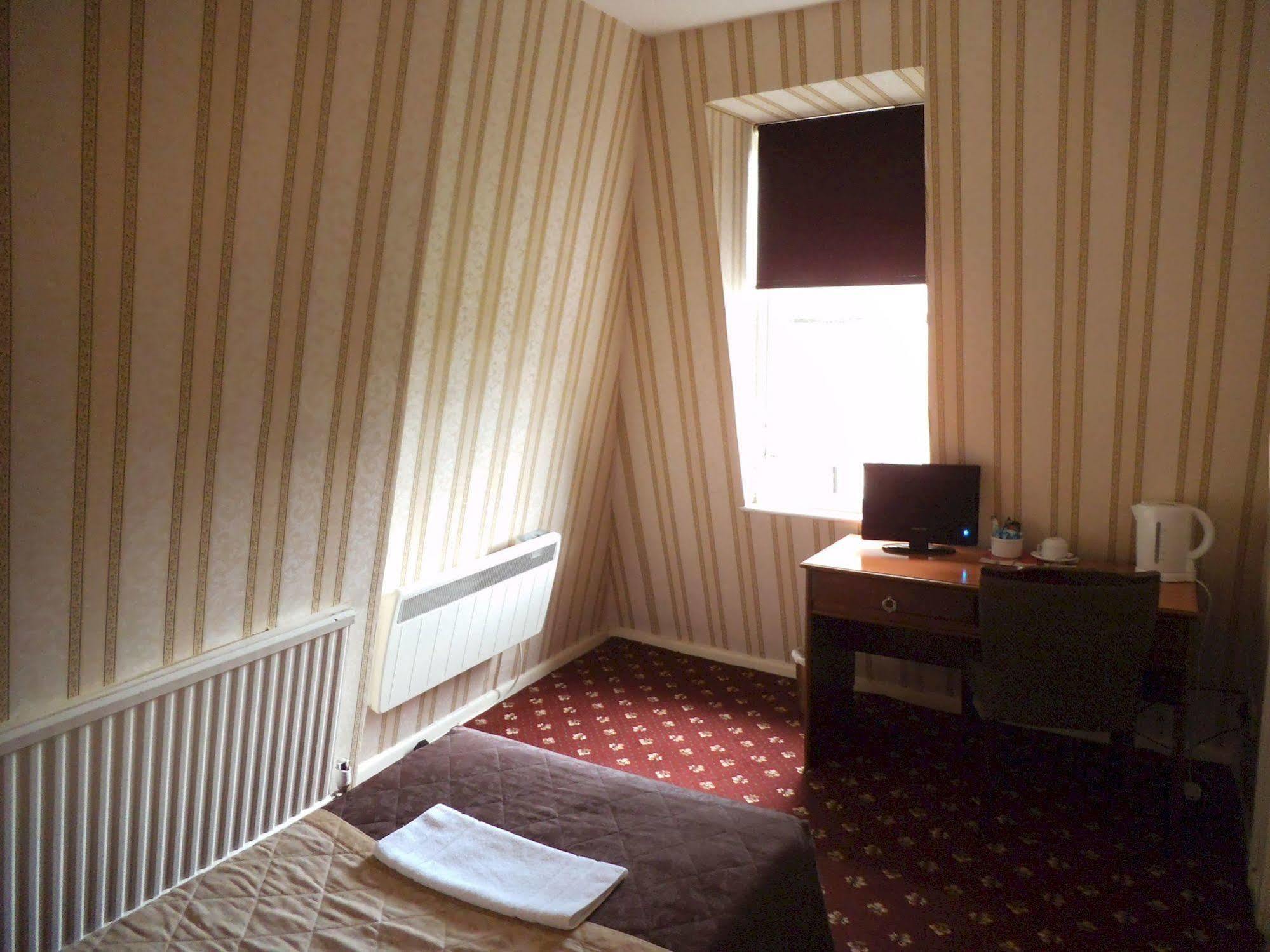 Redcar Hotel Бат Экстерьер фото